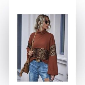 Leopard Panel Lantern Sleeve Turtleneck Tee